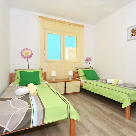 Apartmán With A Parking Space Stobrec, - 15782 *